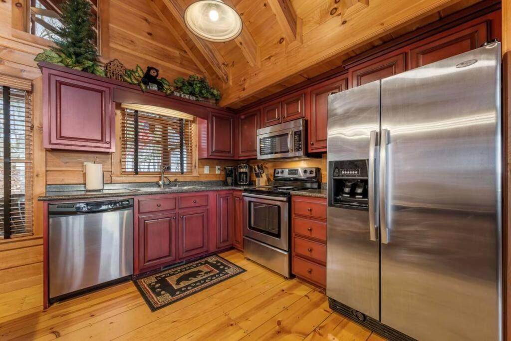 Lil Slice Of Heaven - Perfect Views-Hot Tub-Wine Βίλα Blue Ridge Εξωτερικό φωτογραφία